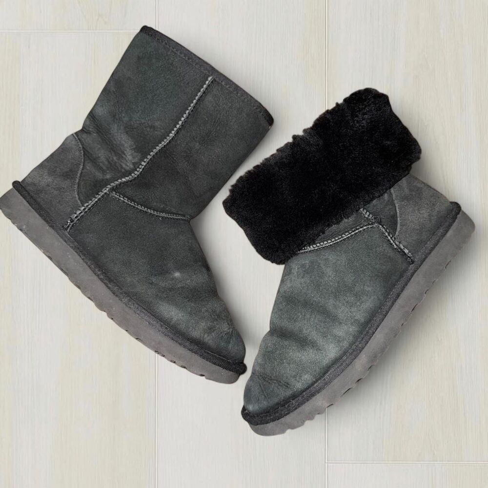 Ugg Women's Black and Grey Boots